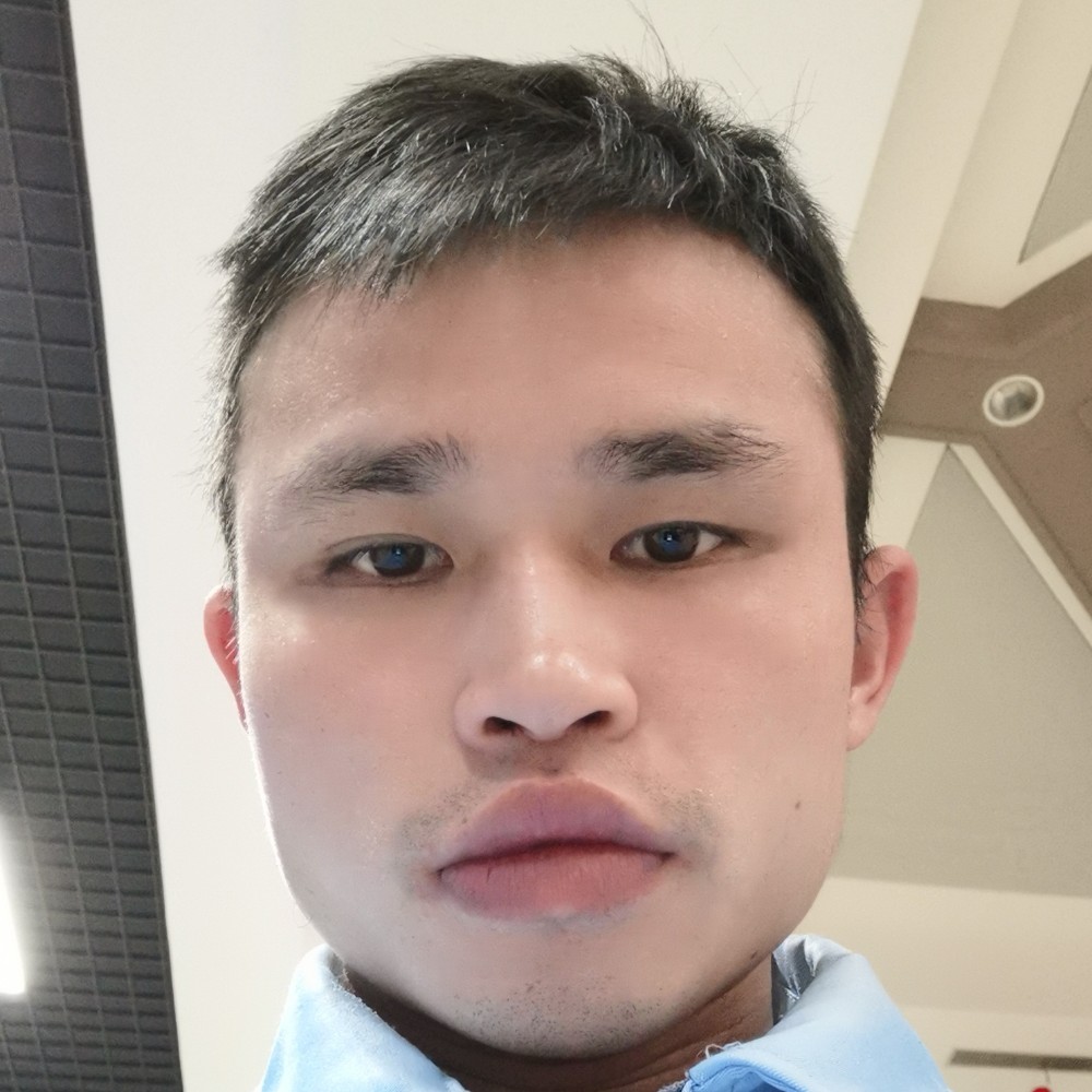 嚓茶与专注的照片