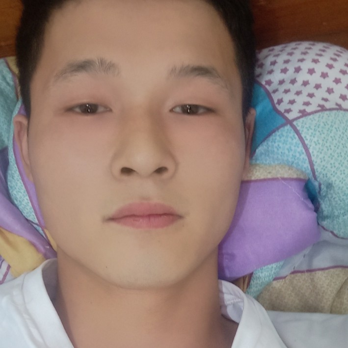 有爱才行的照片
