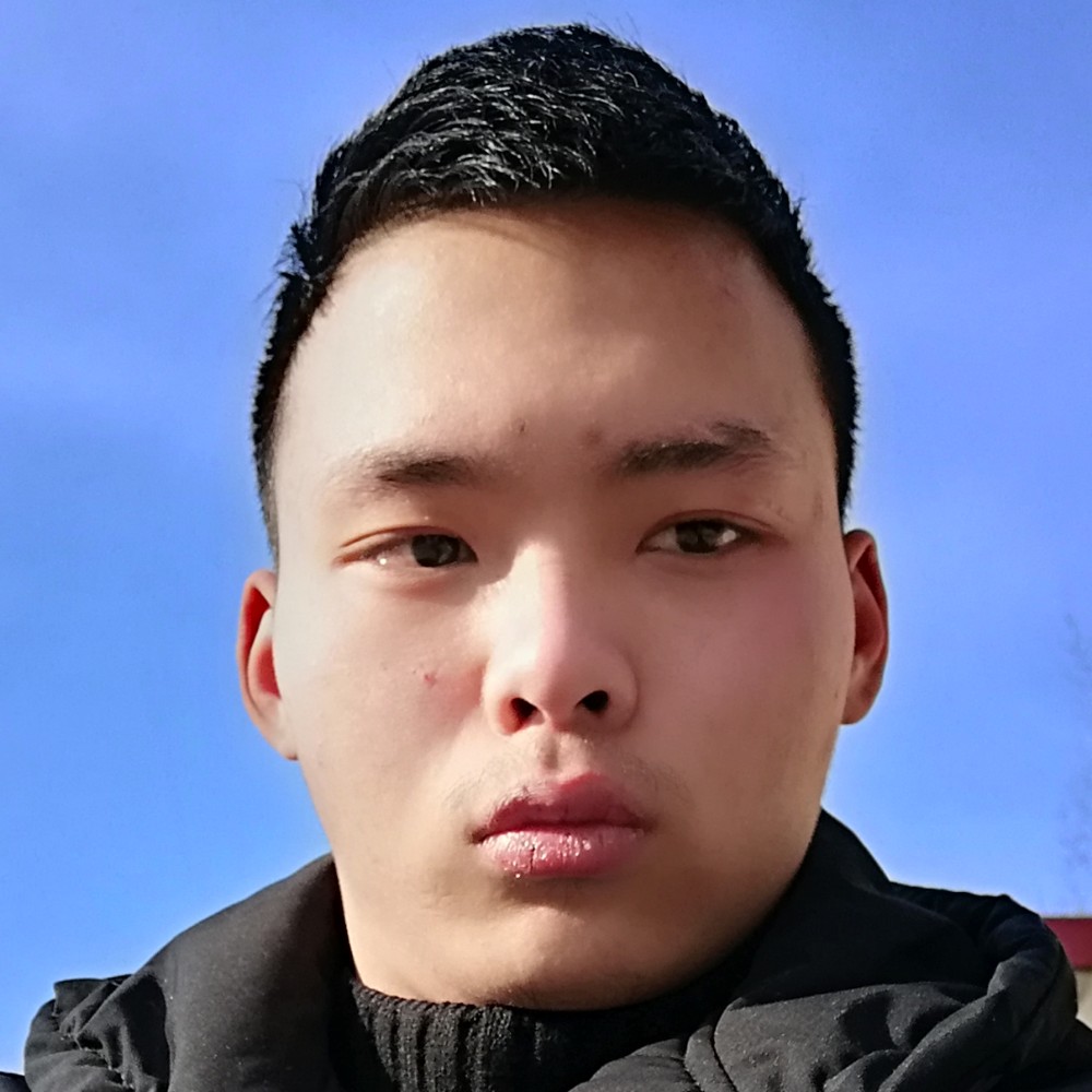 何佳豪的照片