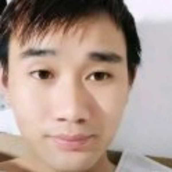 蜜蜂回眸花痴的照片