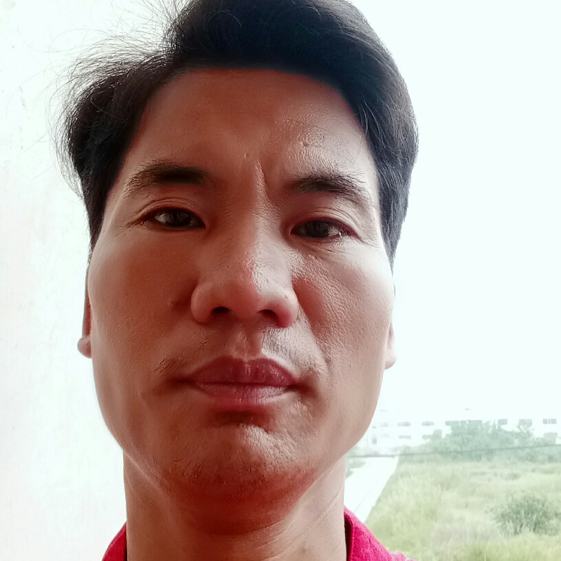 大炮有闪闪的照片