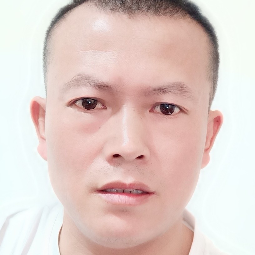 疯狂深拥兮颜的照片