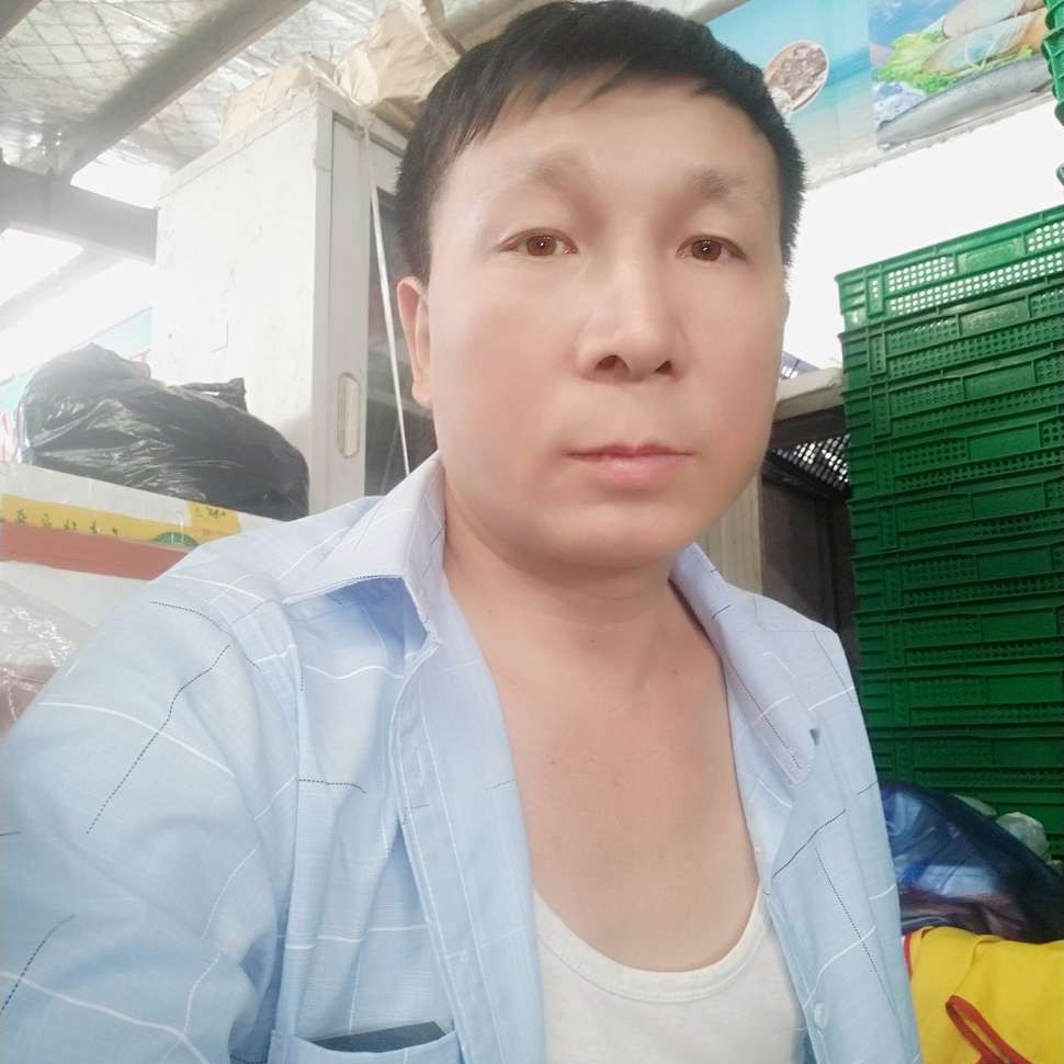 漂亮邂逅黑猫的照片