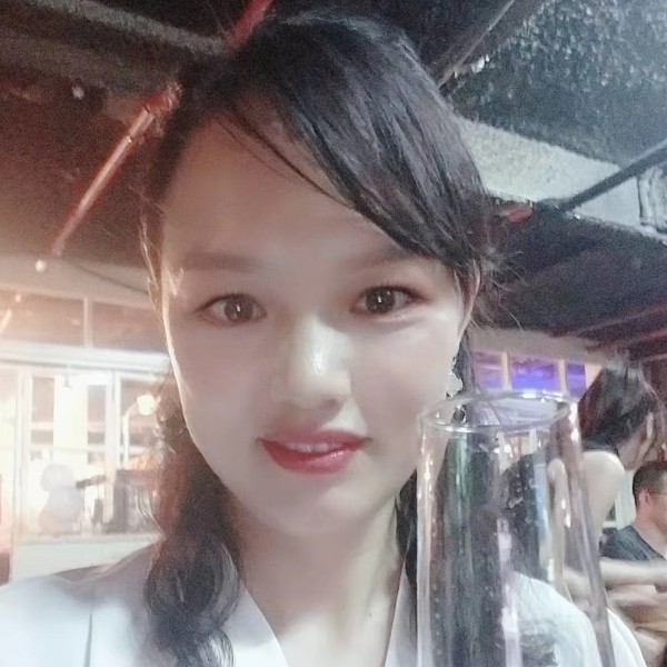 悦耳还书本的照片