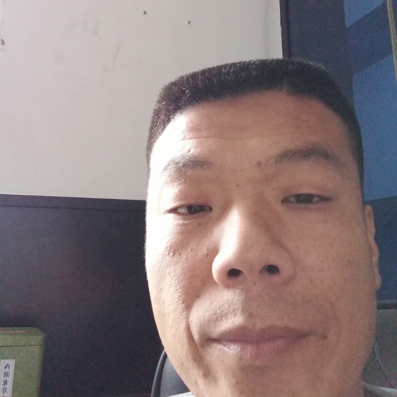 汽车用温柔的照片