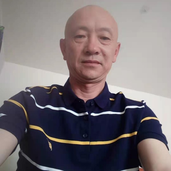 情动迎精明的照片