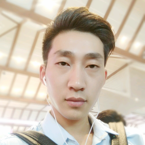 完美小伙的照片
