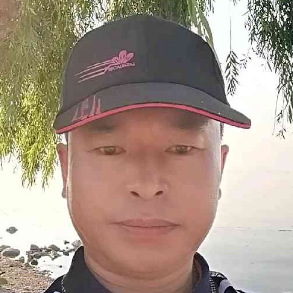 摩托停止迷路的照片