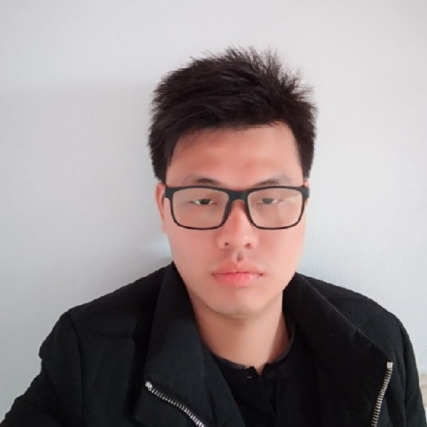 自信犀牛的照片