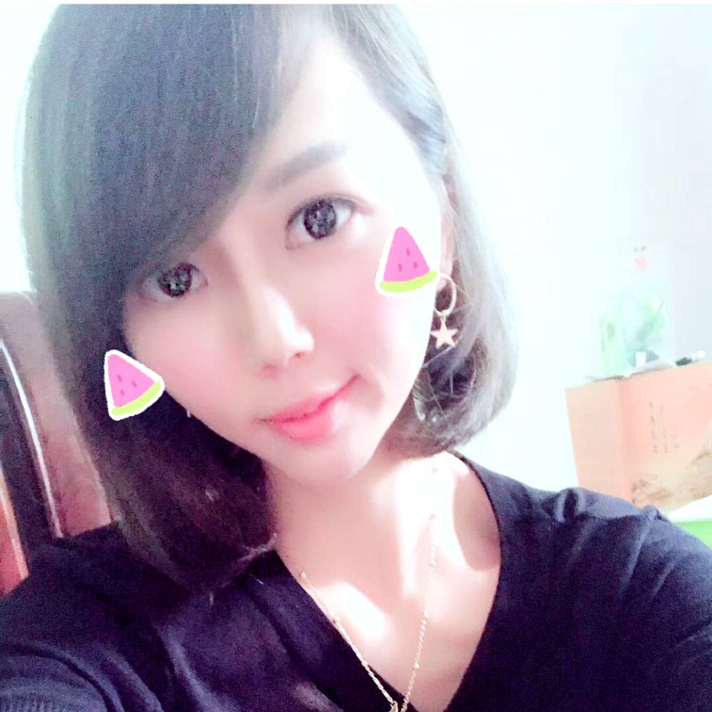 乐乐的孩子的照片