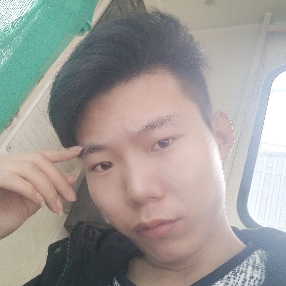 星雨泪了犹豫的照片