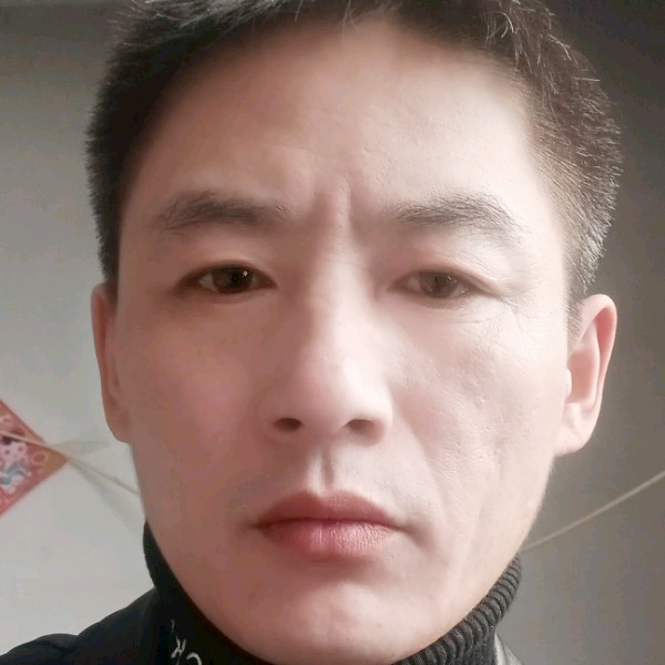 王忠侦的照片