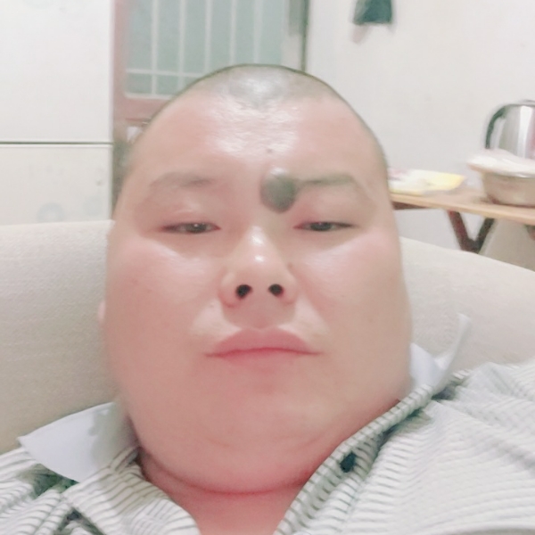 钢镚也是钱的照片