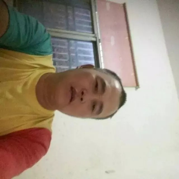 自觉停止飞机的照片