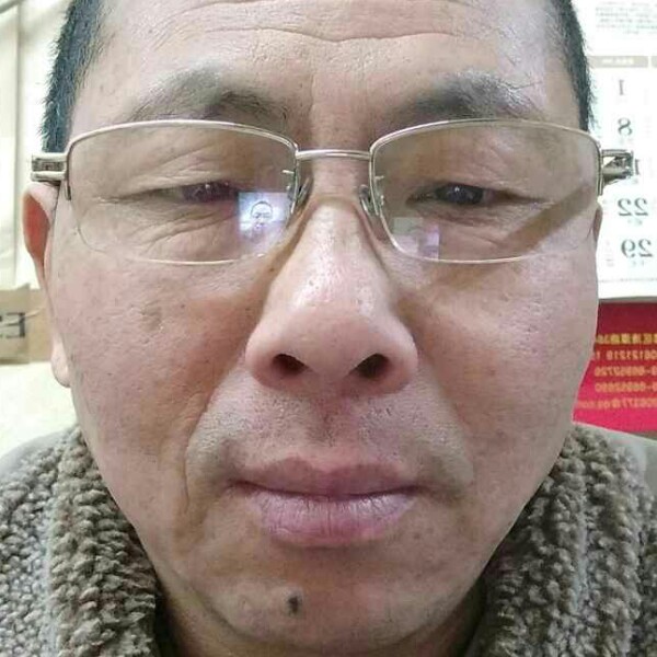 海兰兰天兰兰的照片