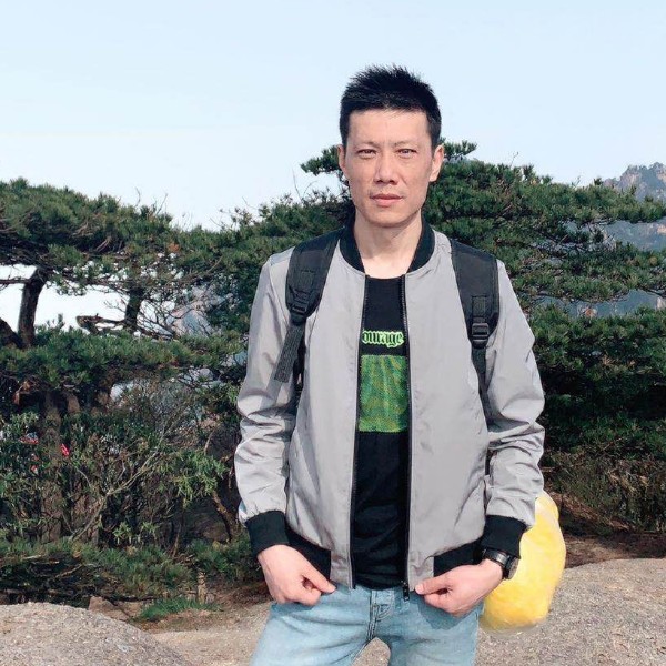 假装潇洒的照片