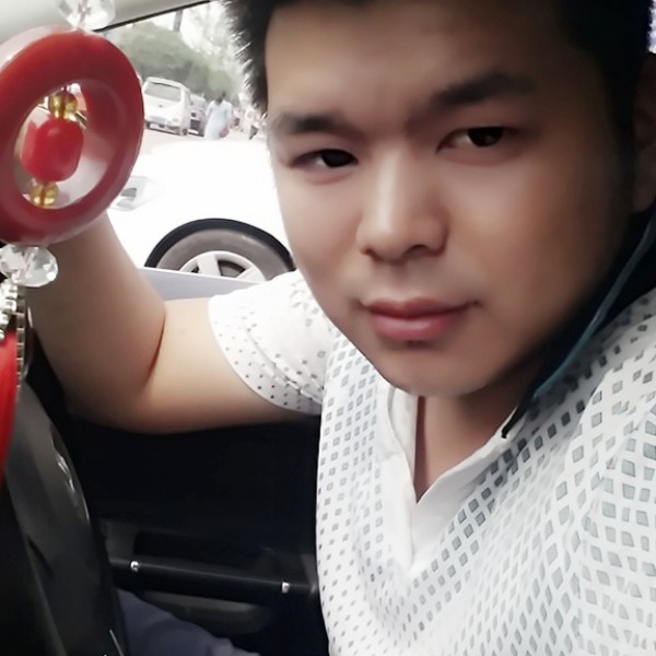 紧斗长的照片