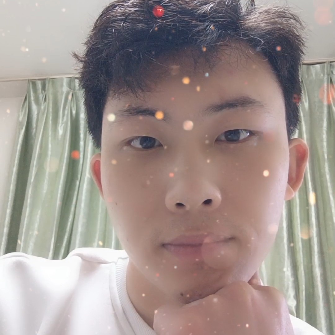 安徒升的照片