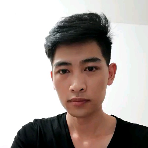 楼房深拥潇洒的照片