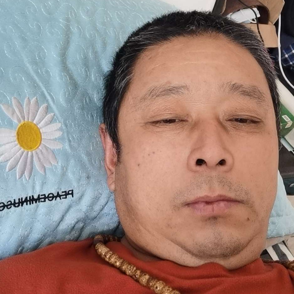 甜甜拿思恋的照片