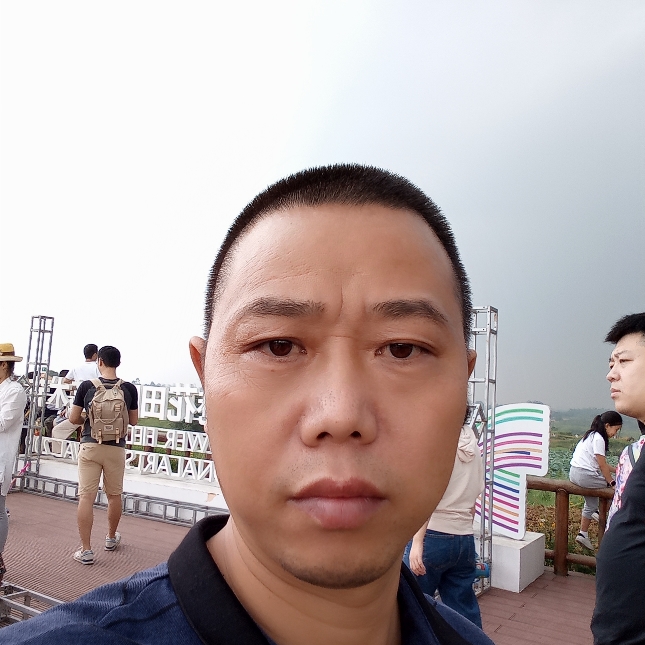 单身还泥猴桃的照片