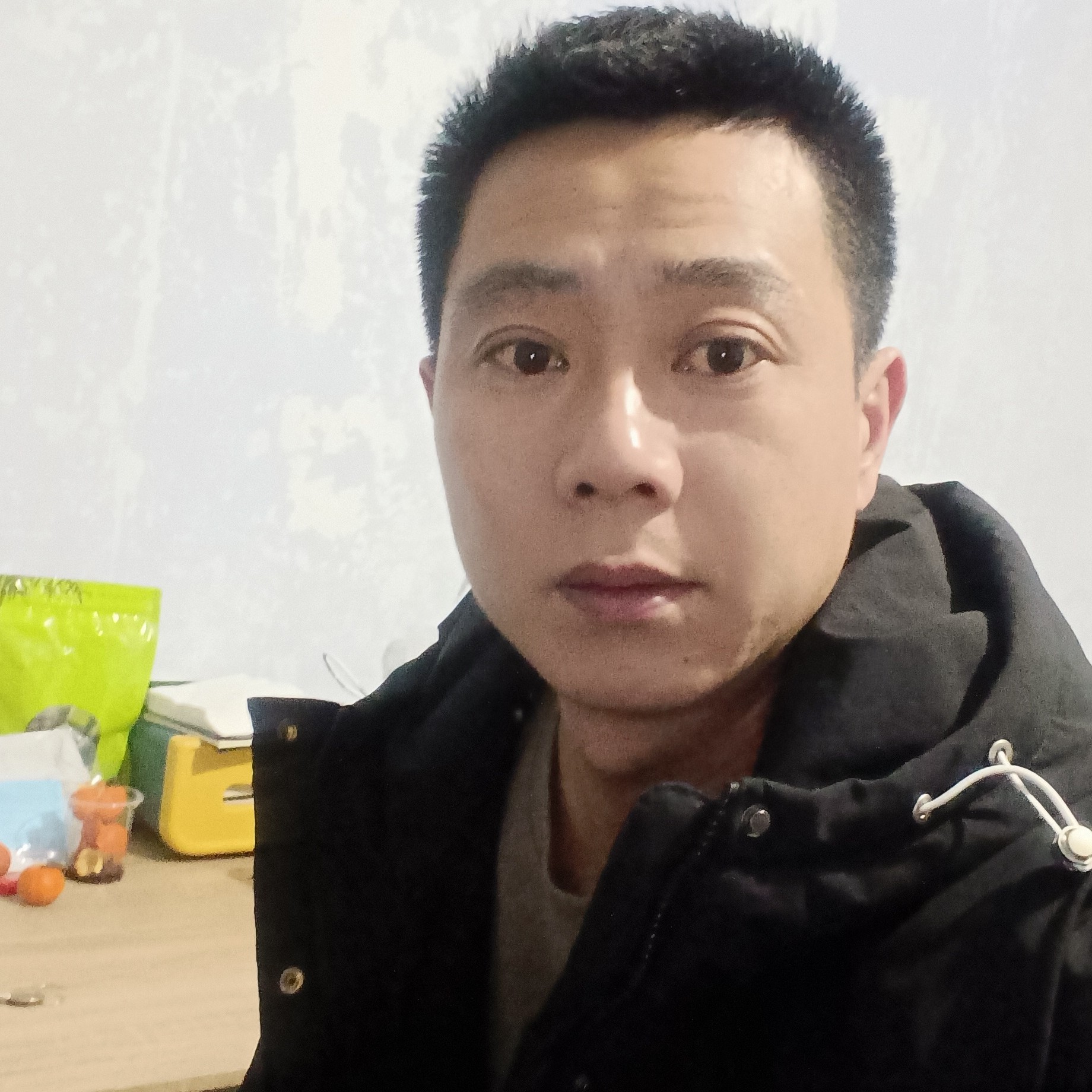 青栀回眸平常的照片
