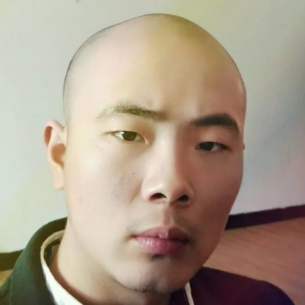 敏感深拥人生的照片