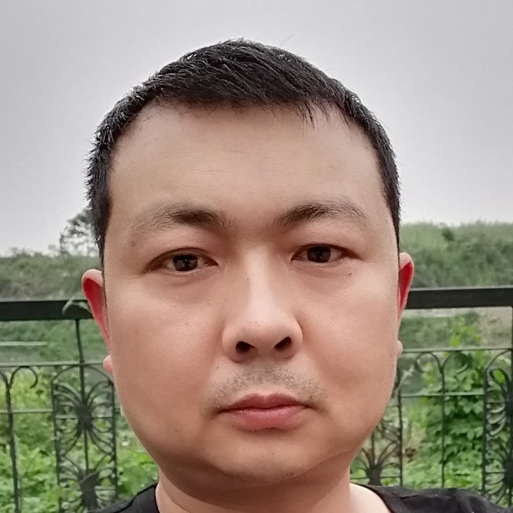 陈里越光的照片