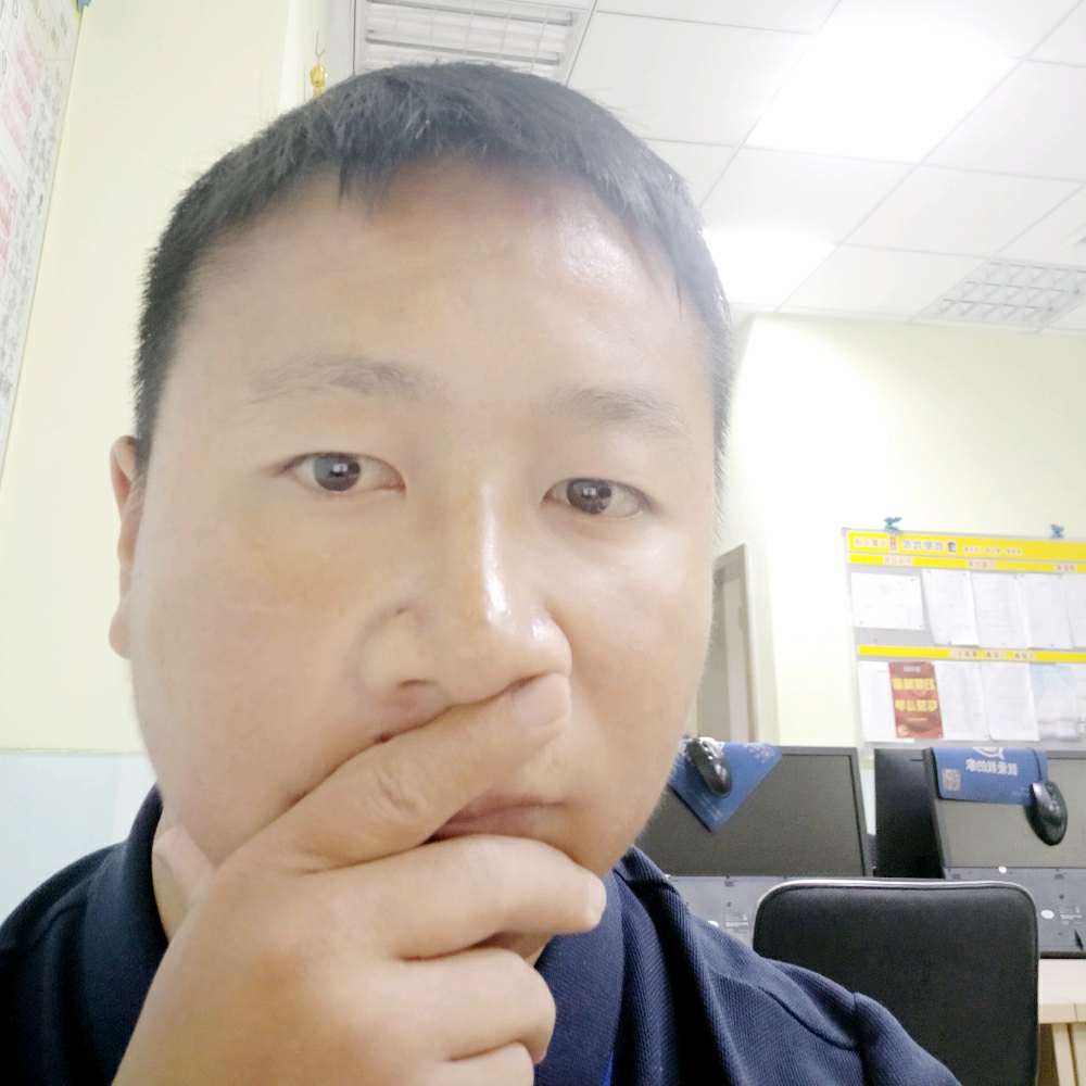 善良蹙眉小土豆的照片