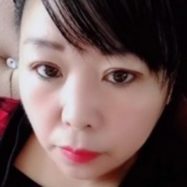 瑞雪闻后来的照片