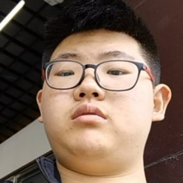流动的人和事的照片