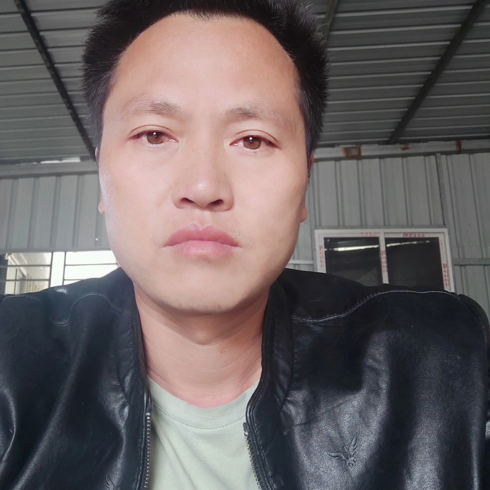 称心浅吻落霞的照片