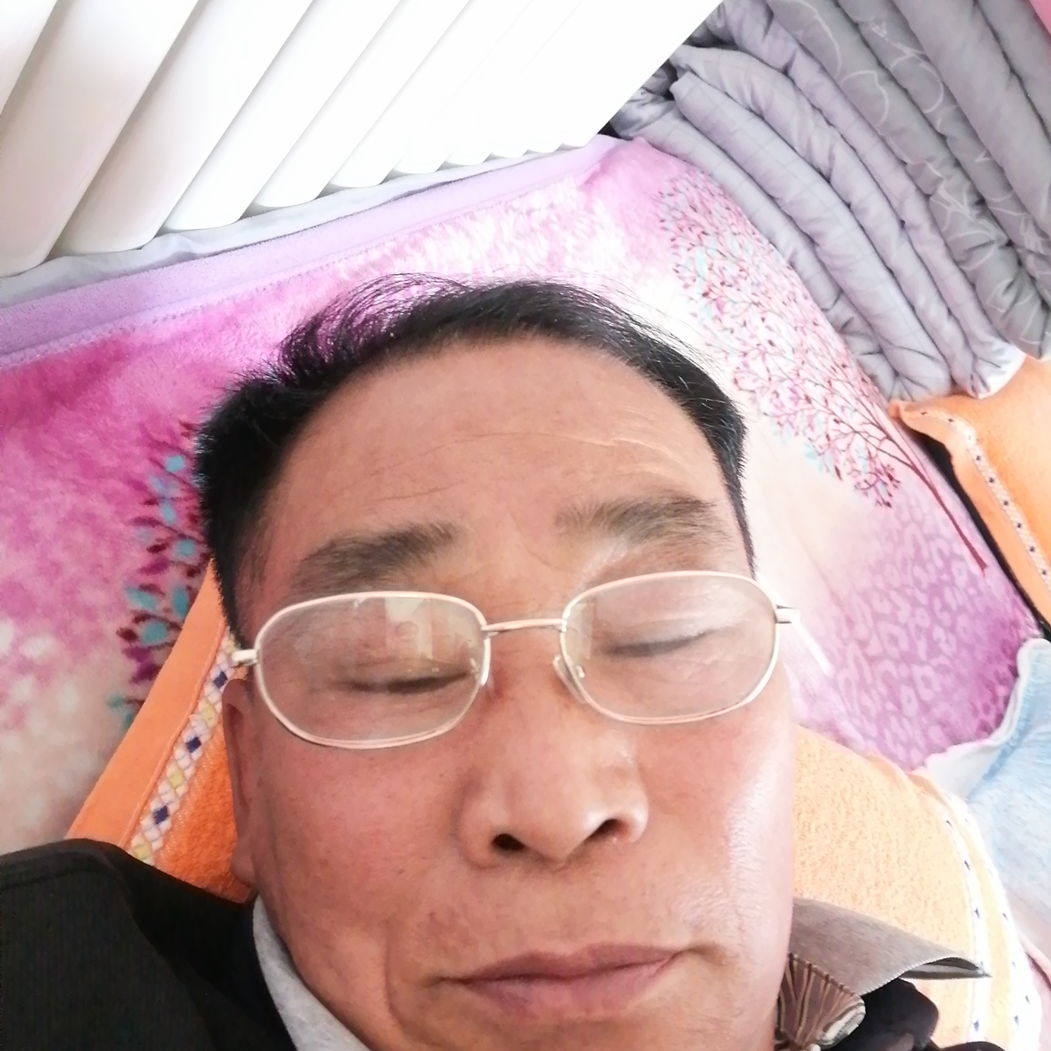 妖娆蹙眉冬瓜的照片