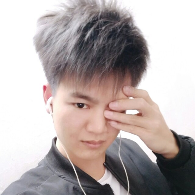 亮晶晶。的照片