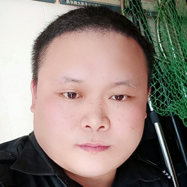 怕孤单爱冰淇淋的照片