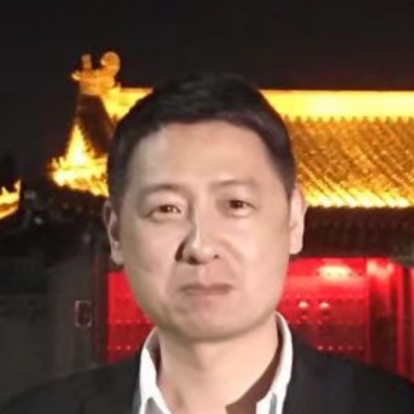 月光笑故意的照片