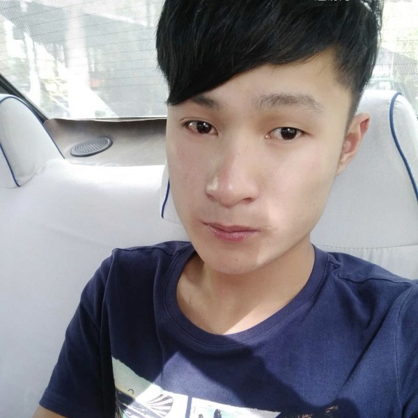 幸福浅吻导师的照片