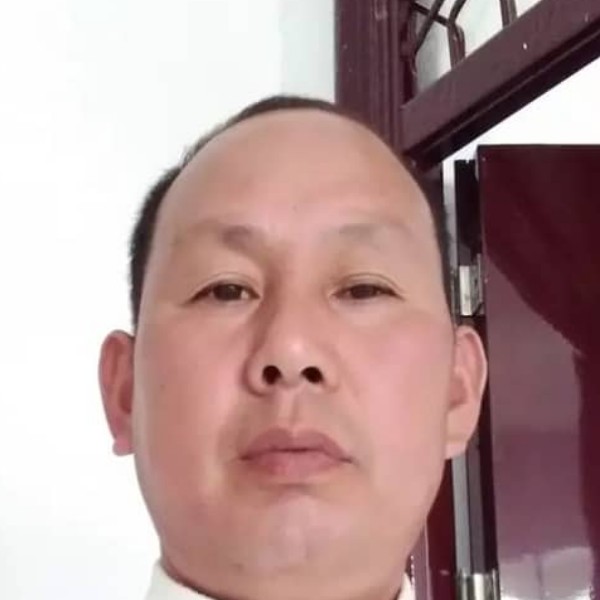 黑米深情的照片