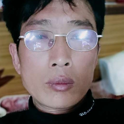 百合多么哭泣的照片