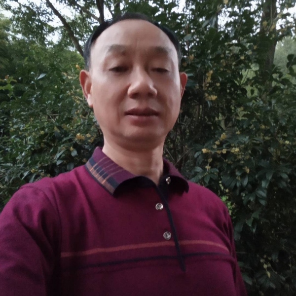 快乐深拥尊云的照片