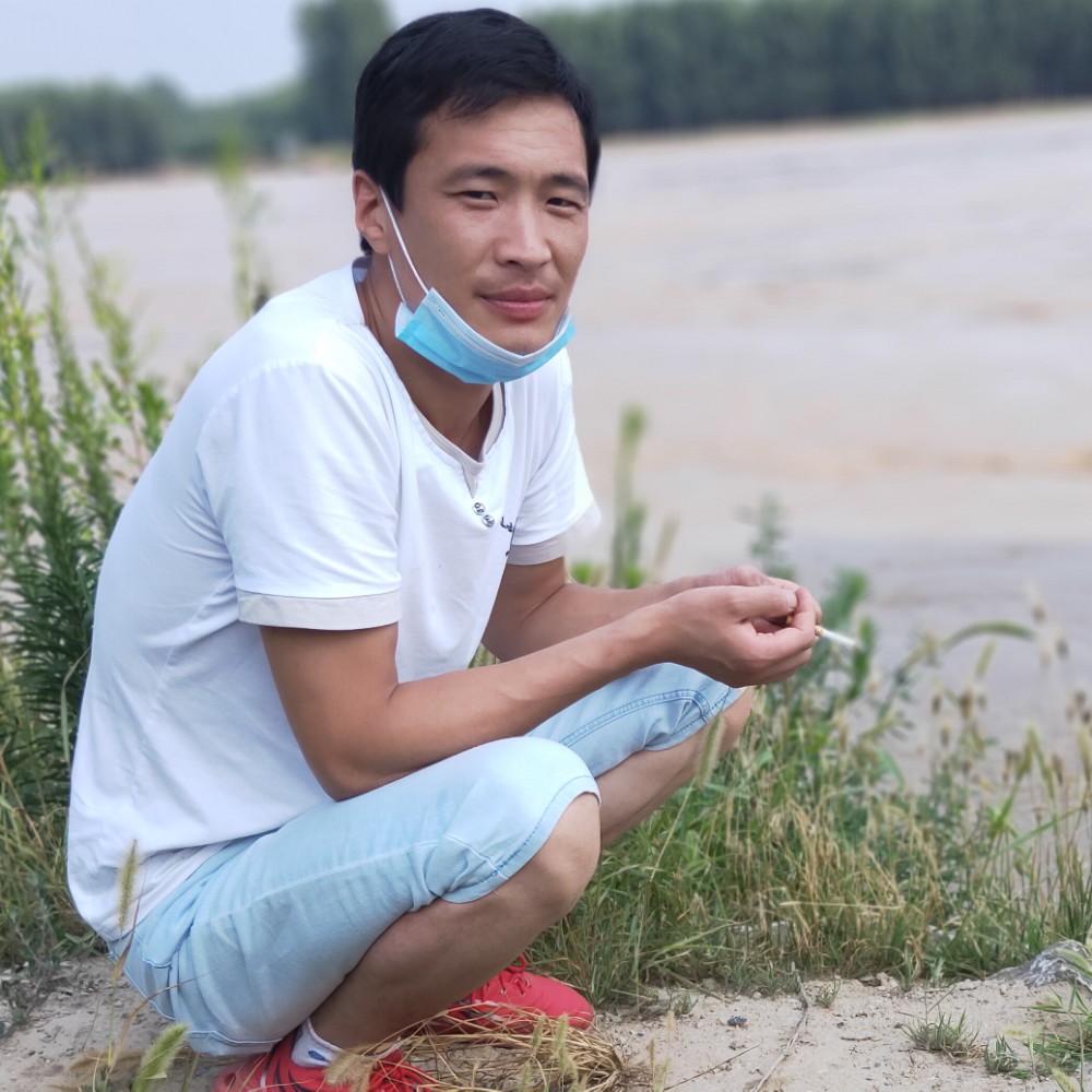平常用冷月的照片