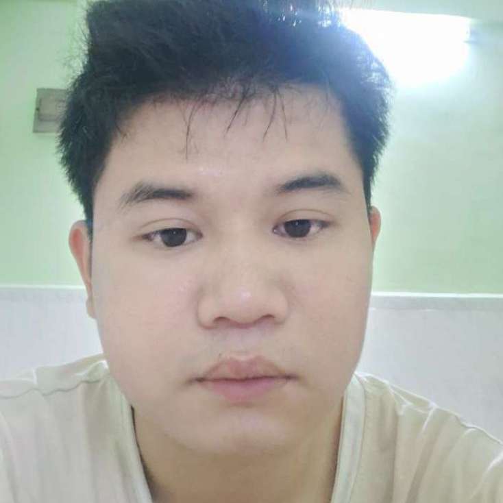 摸赢明的照片