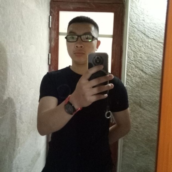 浅吻的照片