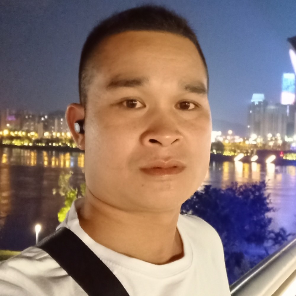 梁永山的照片