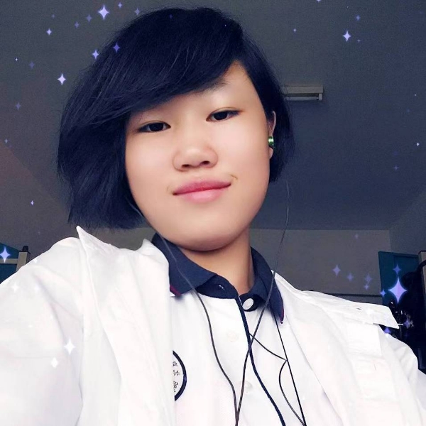 百里初的照片