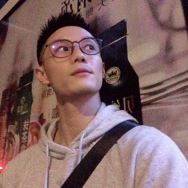 撼路者的照片