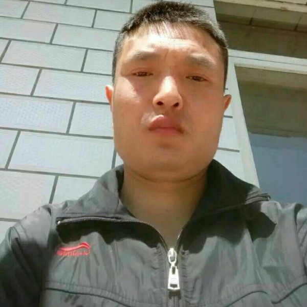 冬耀踢独寂的照片