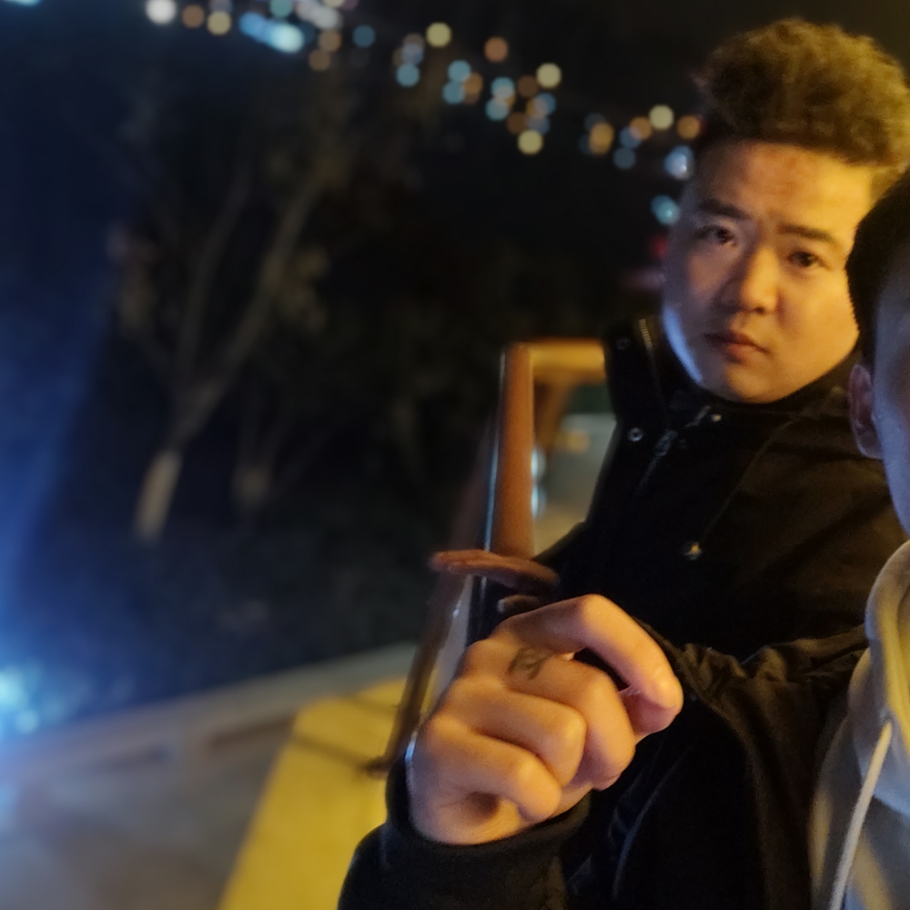 怕孤独用青花的照片