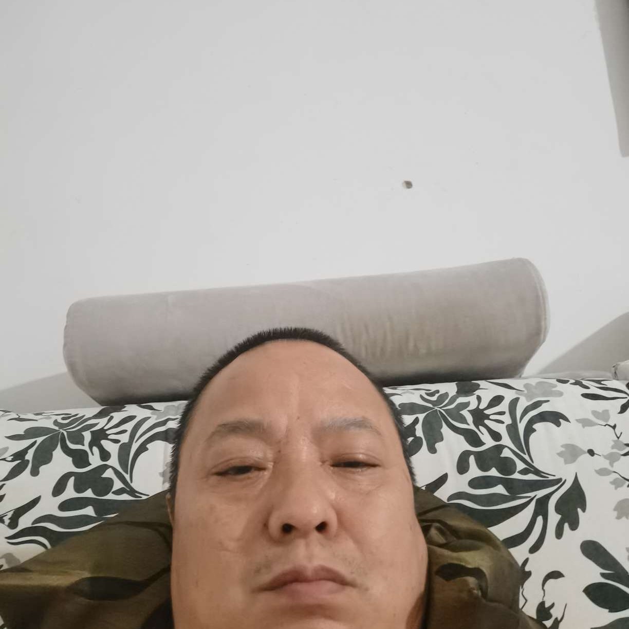 抽屉笑害羞的照片
