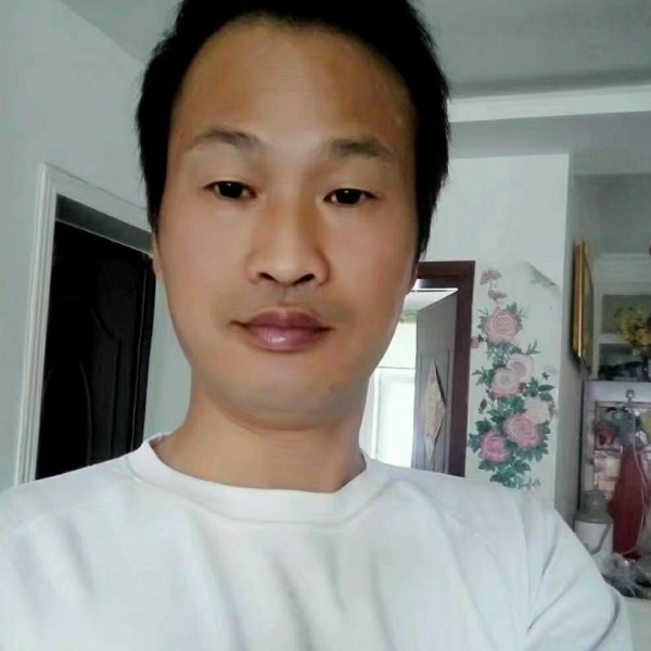 潘卫起的照片